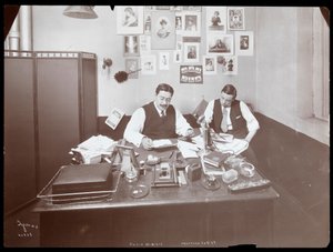 Retrato de Philip Mindil, assessor de imprensa da Proctor&39;s na 58th St, Nova York, 1905 (impressão em gelatina de prata)